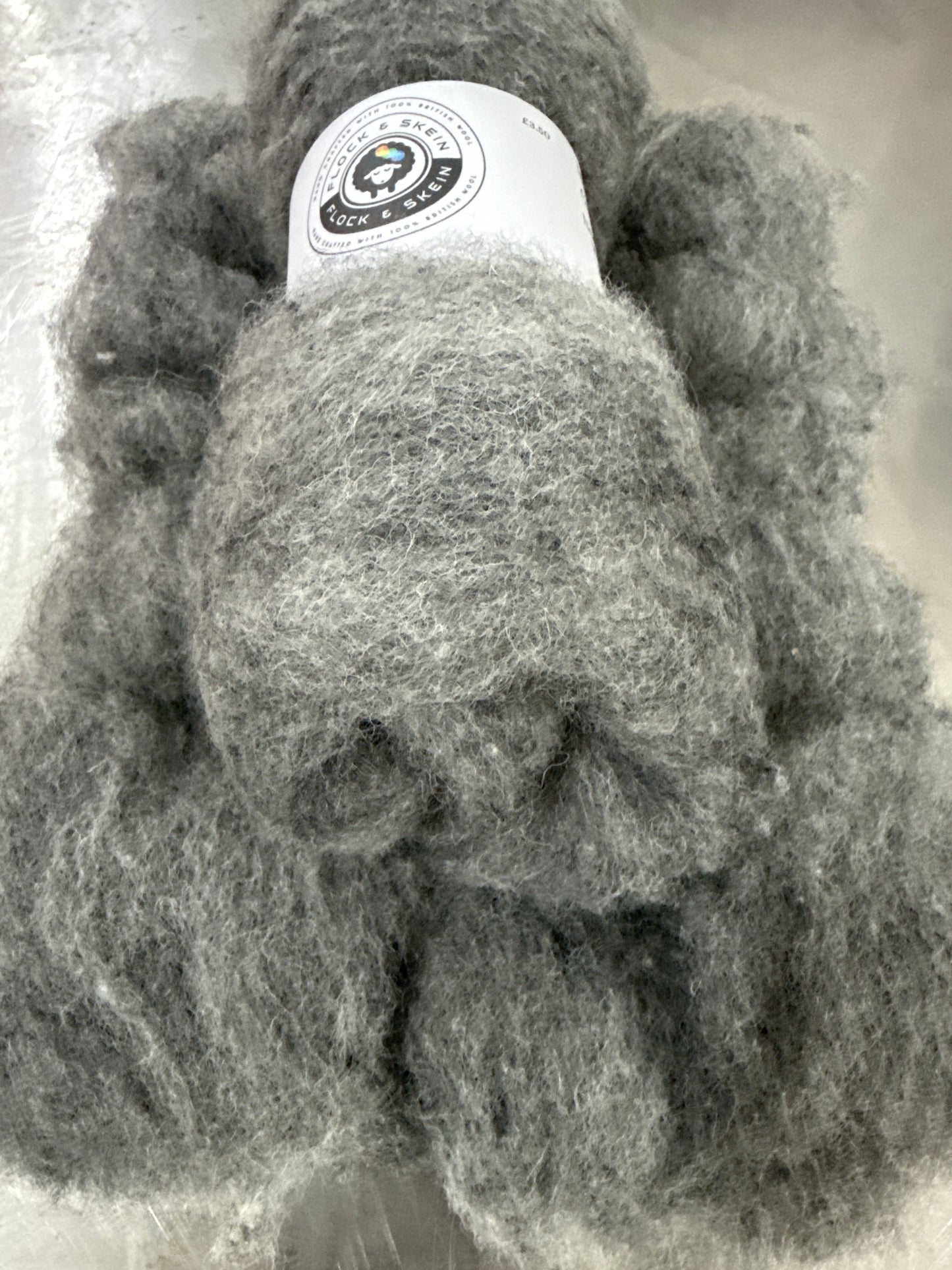 Carded  Cheviot Batts Natural Grey / Natural White