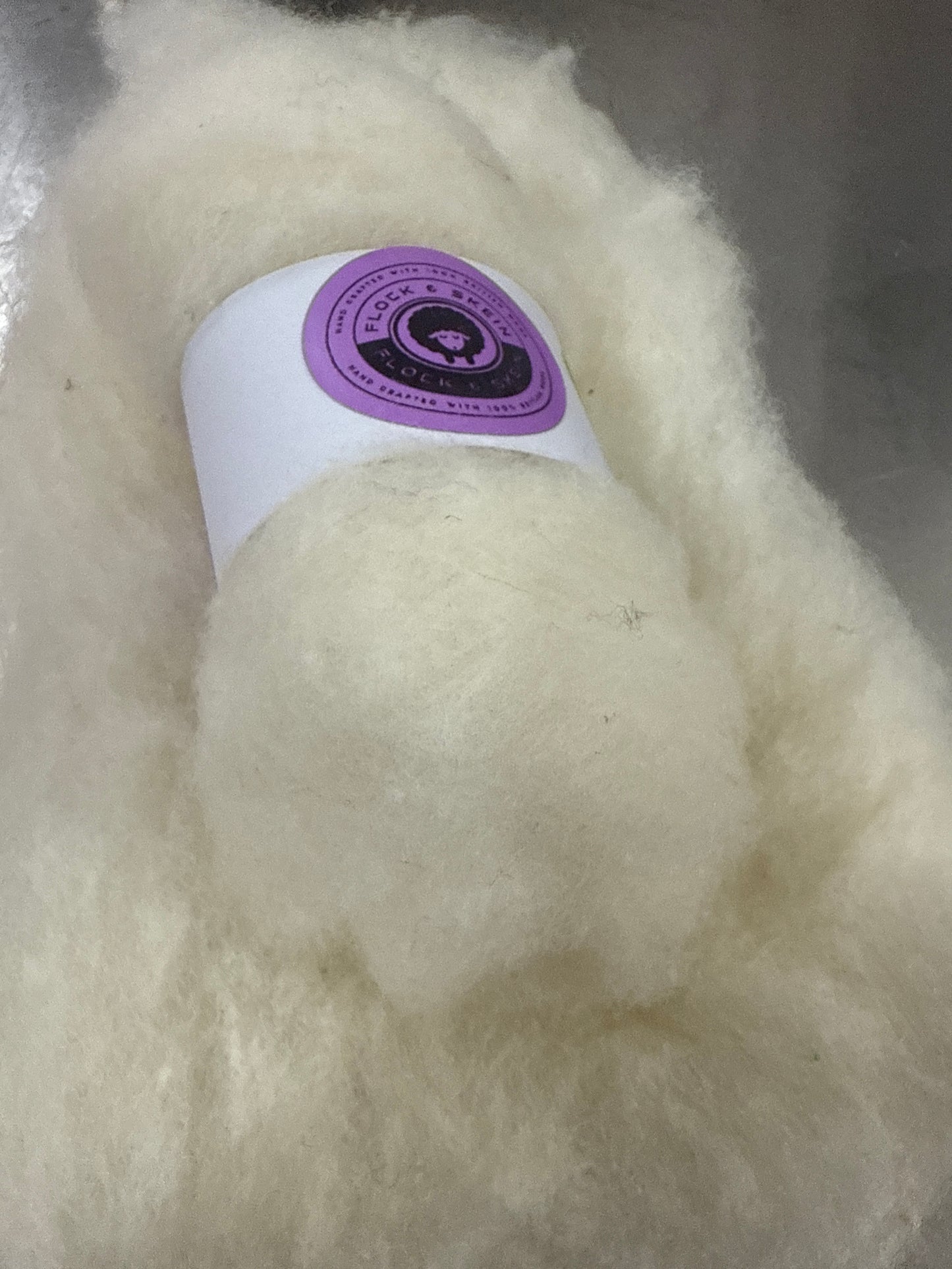 Carded  Shetland  Batt -Natural White / Grey Fawn